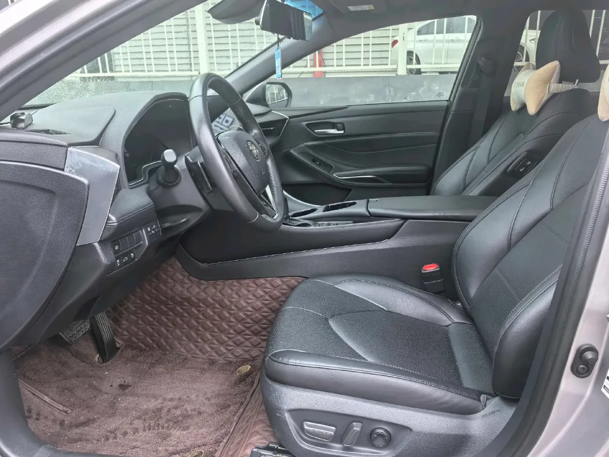 2022 Toyota Avalon 2.5L 209HP L4 8AT,autocango,china used car exporter,china ev exporter,chinese used car exporter,chinese used ev exporter