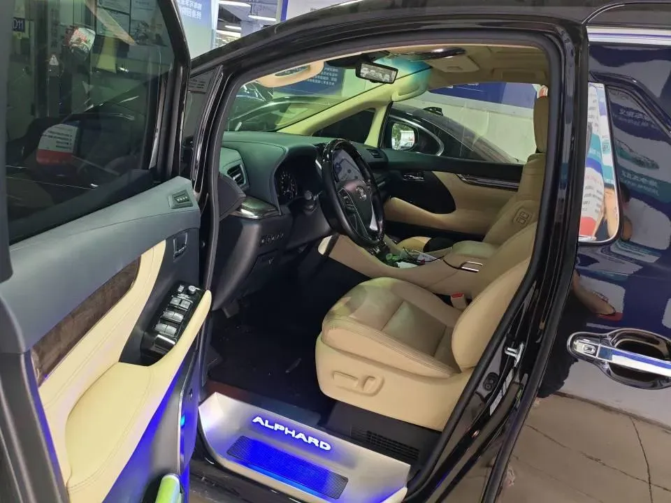 2021 Toyota Vellfire 2.5L 117HP L4 E-CVT Hybrid,autocango,china used car exporter,china ev exporter,chinese used car exporter,chinese used ev exporter