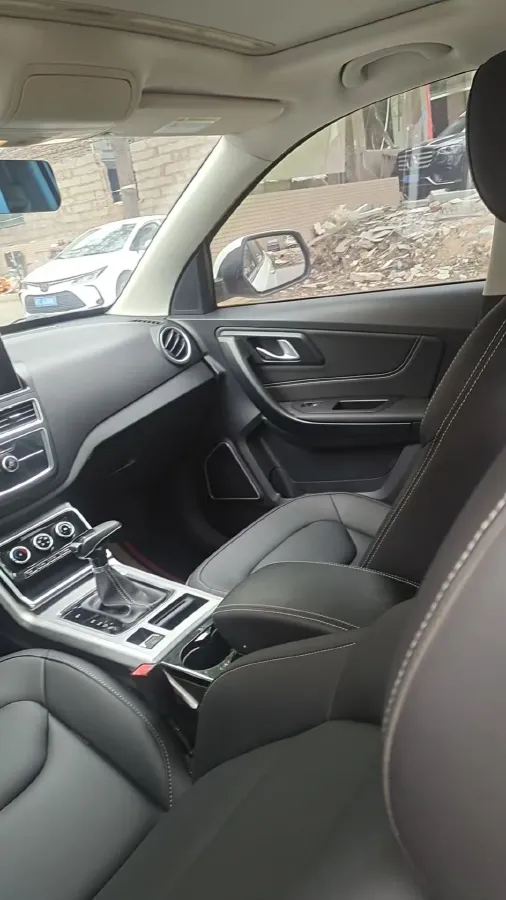 2018 Bestune X40 1.6L 114HP L4 6AT,autocango,china used car exporter,china ev exporter,chinese used car exporter,chinese used ev exporter