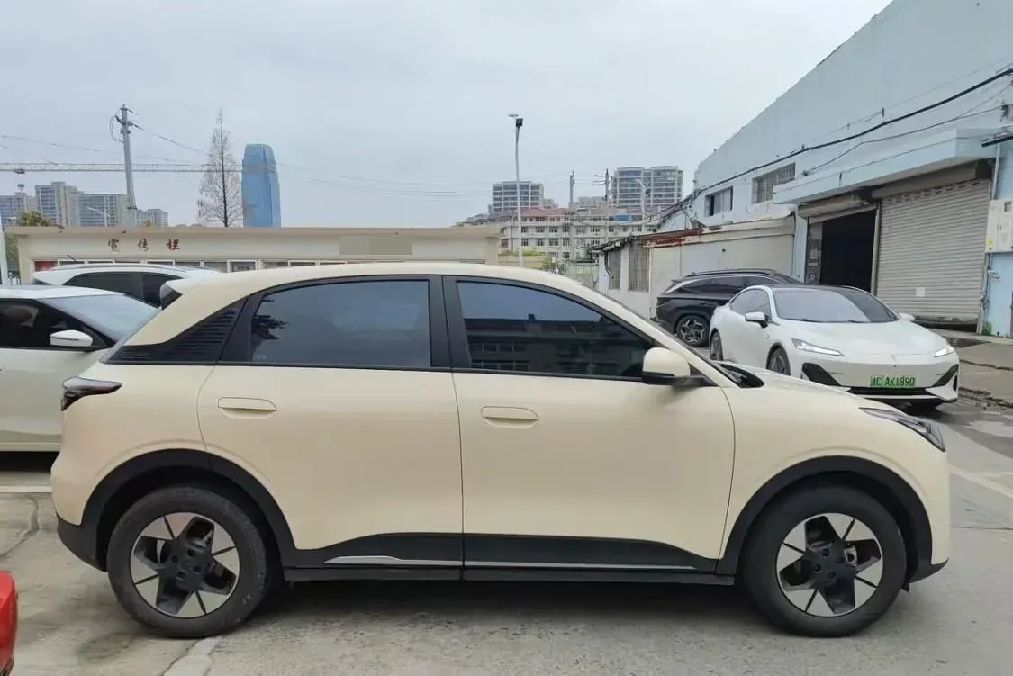 2025 JMC BaoDian 2.0T 218HP L4 8AT,autocango,china used car exporter,china ev exporter,chinese used car exporter,chinese used ev exporter