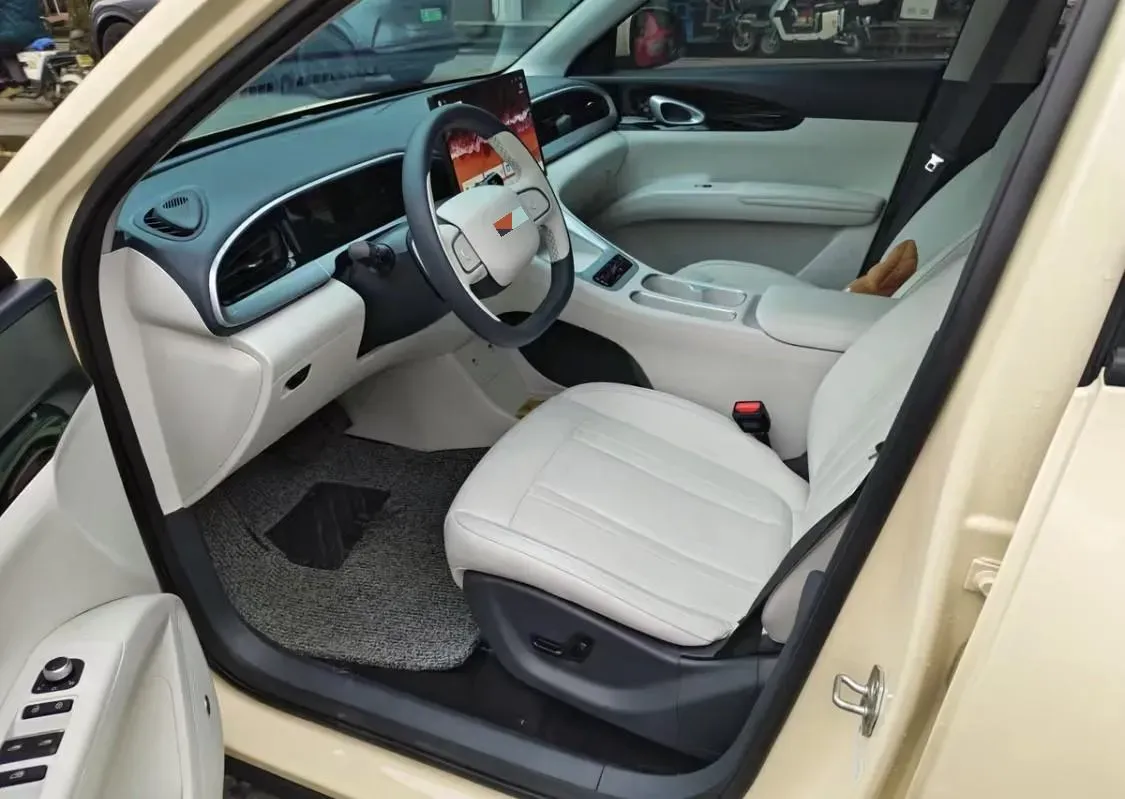 2025 JMC BaoDian 2.0T 218HP L4 8AT,autocango,china used car exporter,china ev exporter,chinese used car exporter,chinese used ev exporter