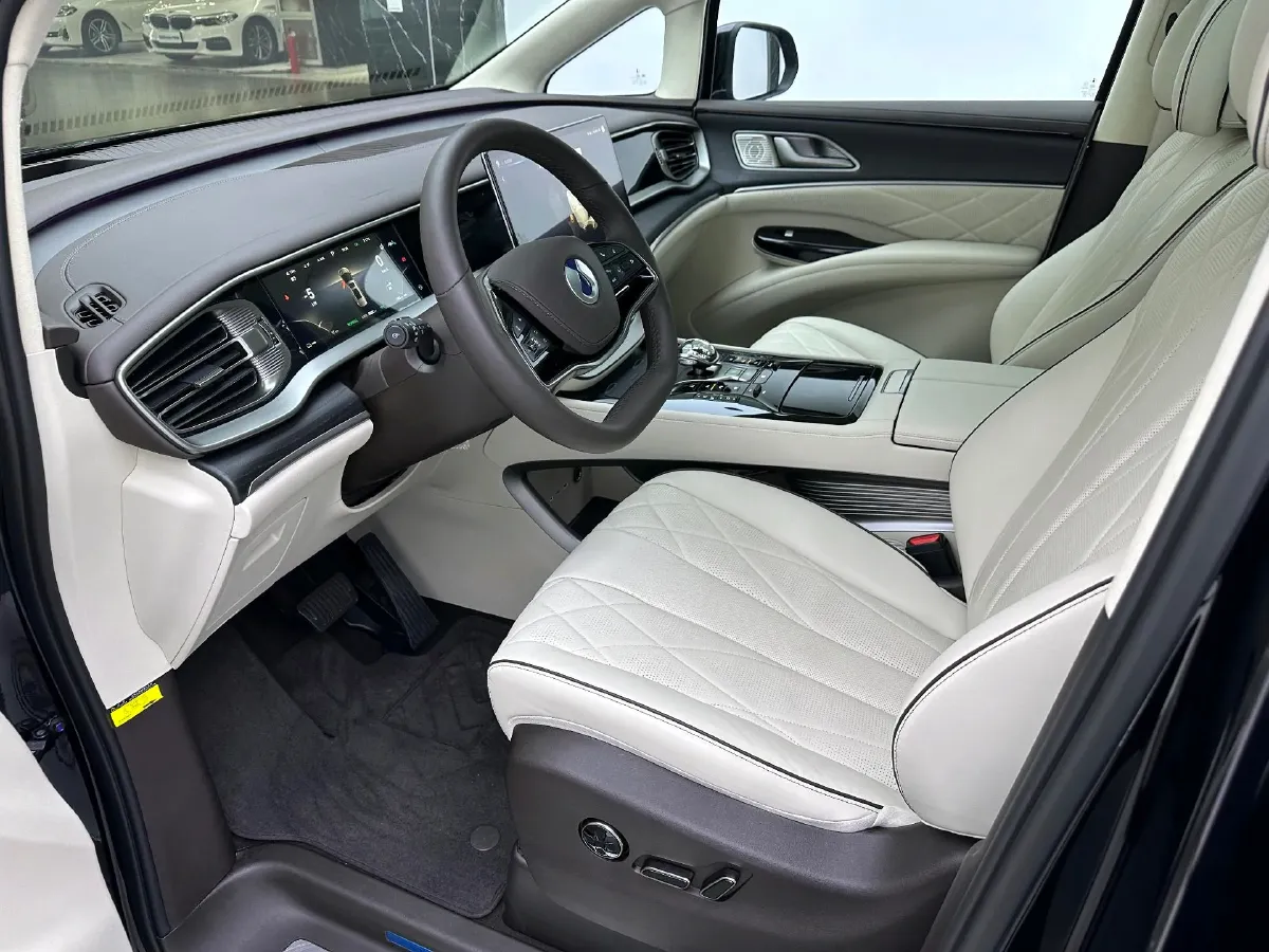 2024 Denza D9 1.5T 139HP L4 E-CVT PHEV 40KWH,autocango,china used car exporter,china ev exporter,chinese used car exporter,chinese used ev exporter