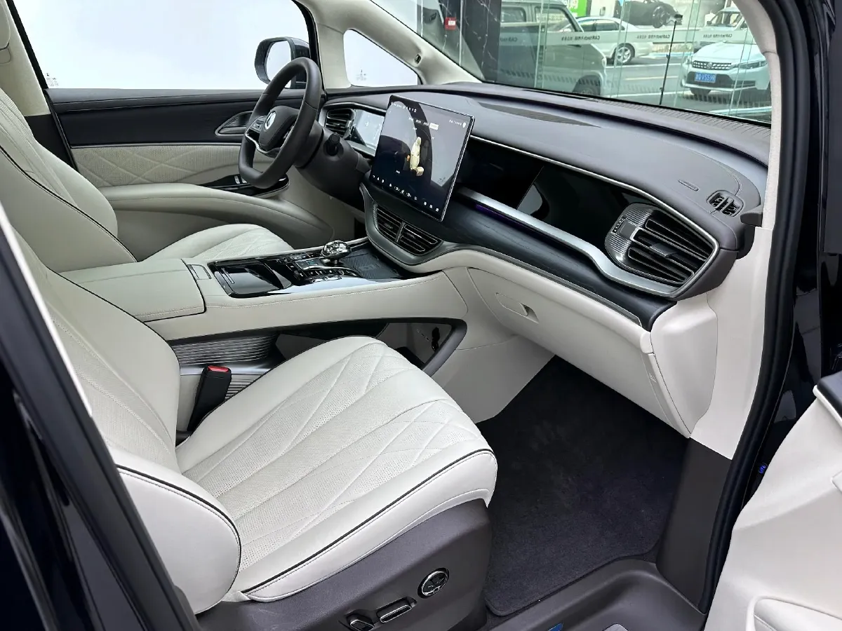 2024 Denza D9 1.5T 139HP L4 E-CVT PHEV 40KWH,autocango,china used car exporter,china ev exporter,chinese used car exporter,chinese used ev exporter