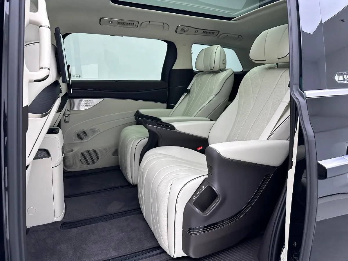 2024 Denza D9 1.5T 139HP L4 E-CVT PHEV 40KWH,autocango,china used car exporter,china ev exporter,chinese used car exporter,chinese used ev exporter