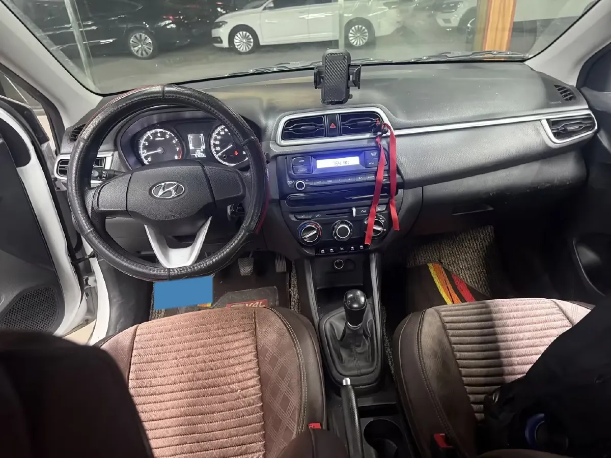 2017 Hyundai Reina 1.4L 95HP L4 5MT,autocango,china used car exporter,china ev exporter,chinese used car exporter,chinese used ev exporter