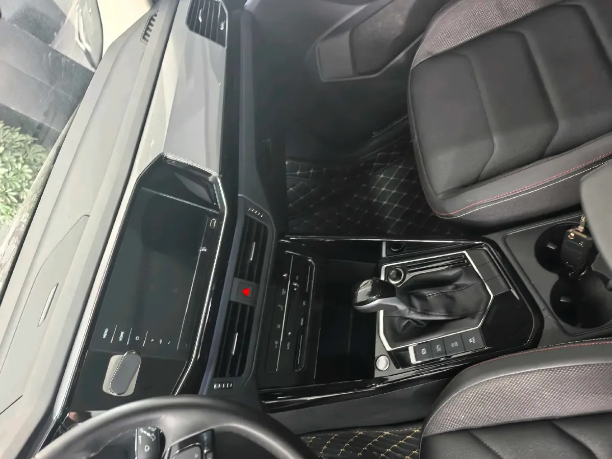 2022 Volkswagen Tayron 1.4T 150HP L4 7DCT,autocango,china used car exporter,china ev exporter,chinese used car exporter,chinese used ev exporter