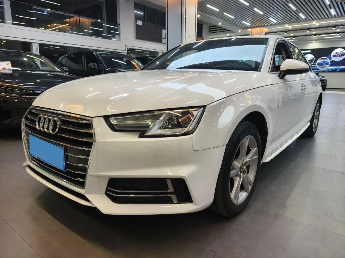 2019 Audi A4L 2.0T 190HP L4 7DCT,autocango,china used car exporter,china ev exporter,chinese used car exporter,chinese used ev exporter