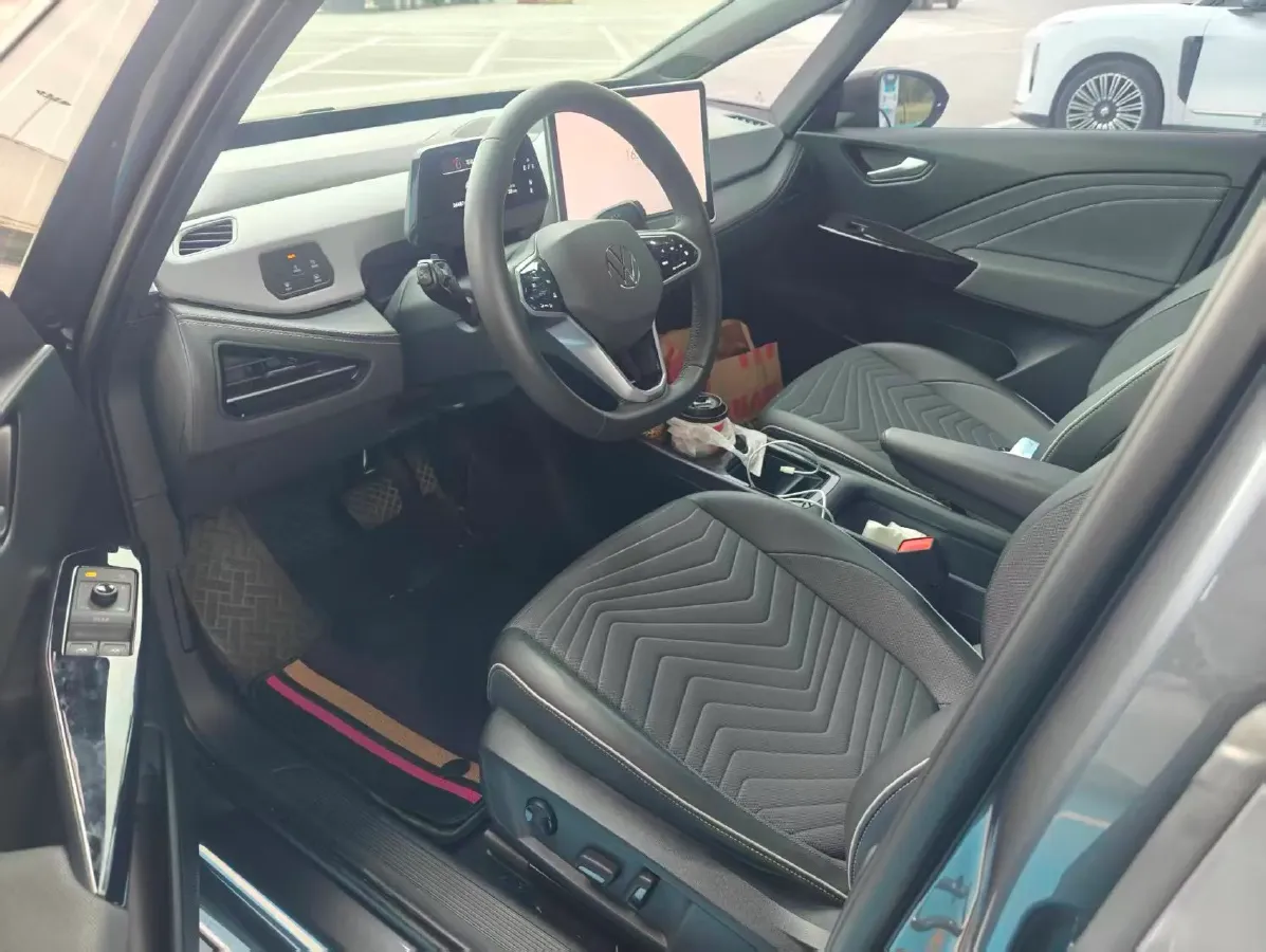 2025 Volkswagen ID.3 BEV 52.8KWH,autocango,china used car exporter,china ev exporter,chinese used car exporter,chinese used ev exporter