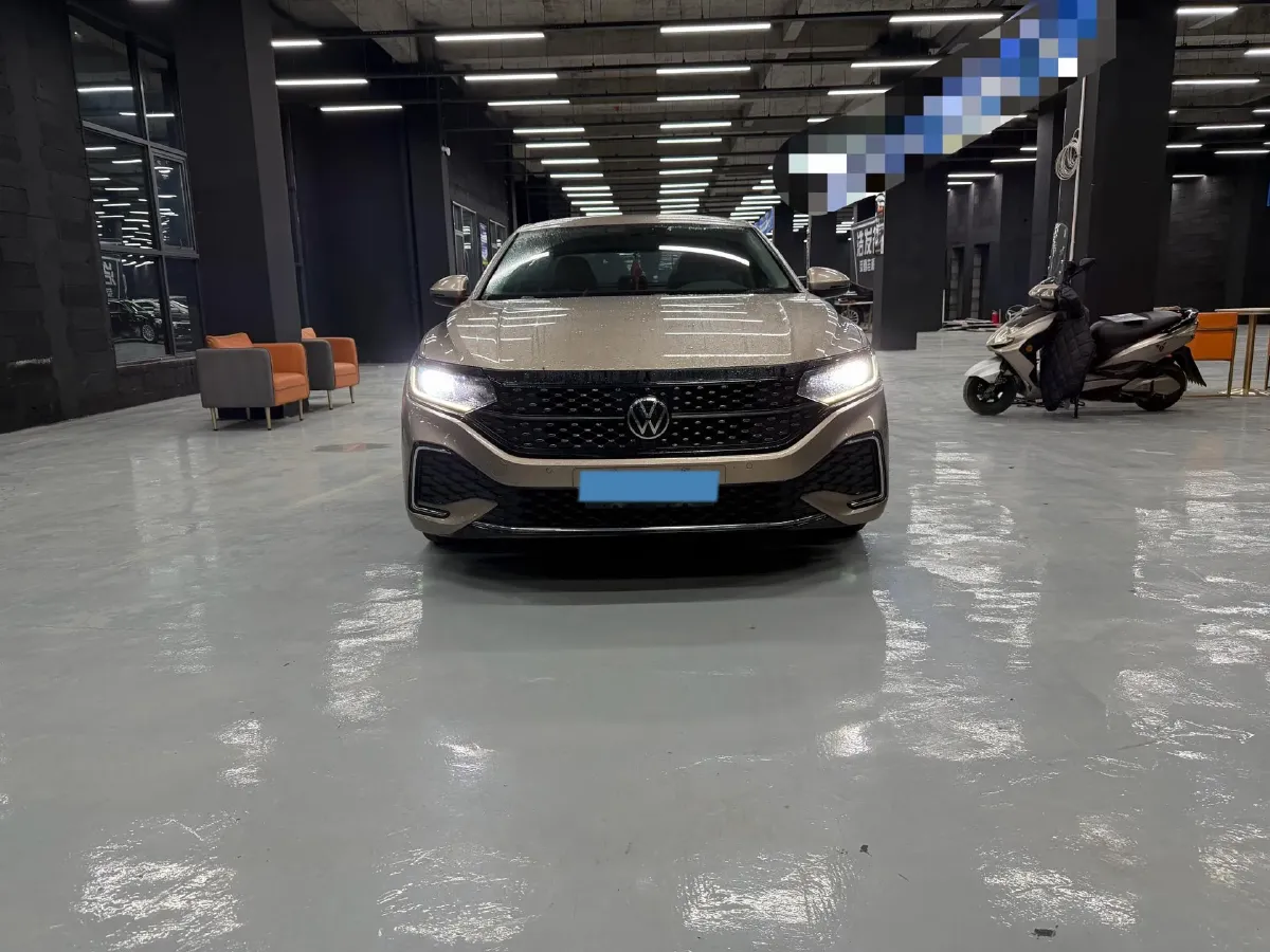 2021 Volkswagen Passat 2.0T 186HP L4 7DCT,autocango,china used car exporter,china ev exporter,chinese used car exporter,chinese used ev exporter