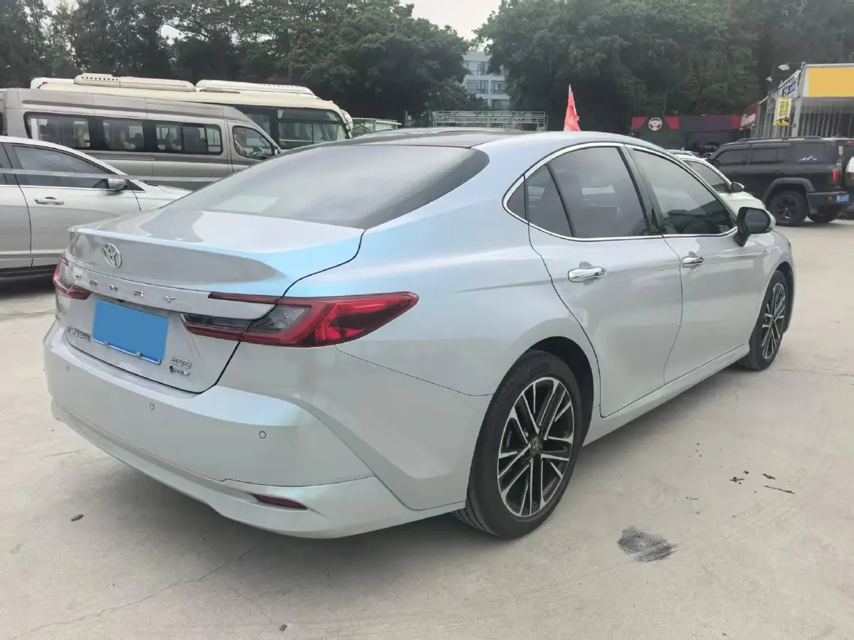 2024 Toyota Camry 2.0L 152HP L4 E-CVT Hybrid,autocango,china used car exporter,china ev exporter,chinese used car exporter,chinese used ev exporter