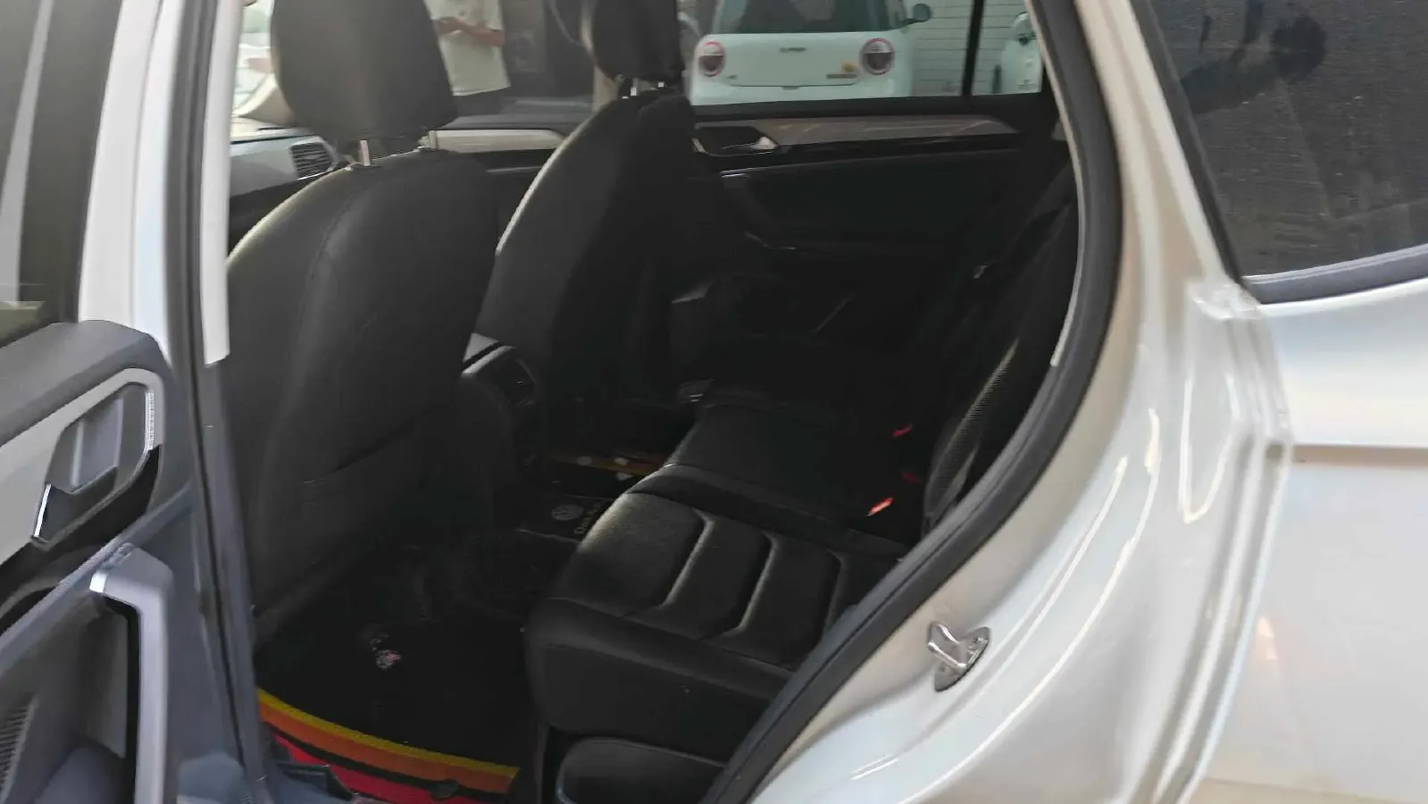 2019 Jeep Cherokee 2.0T 234HP L4 9AT,autocango,china used car exporter,china ev exporter,chinese used car exporter,chinese used ev exporter