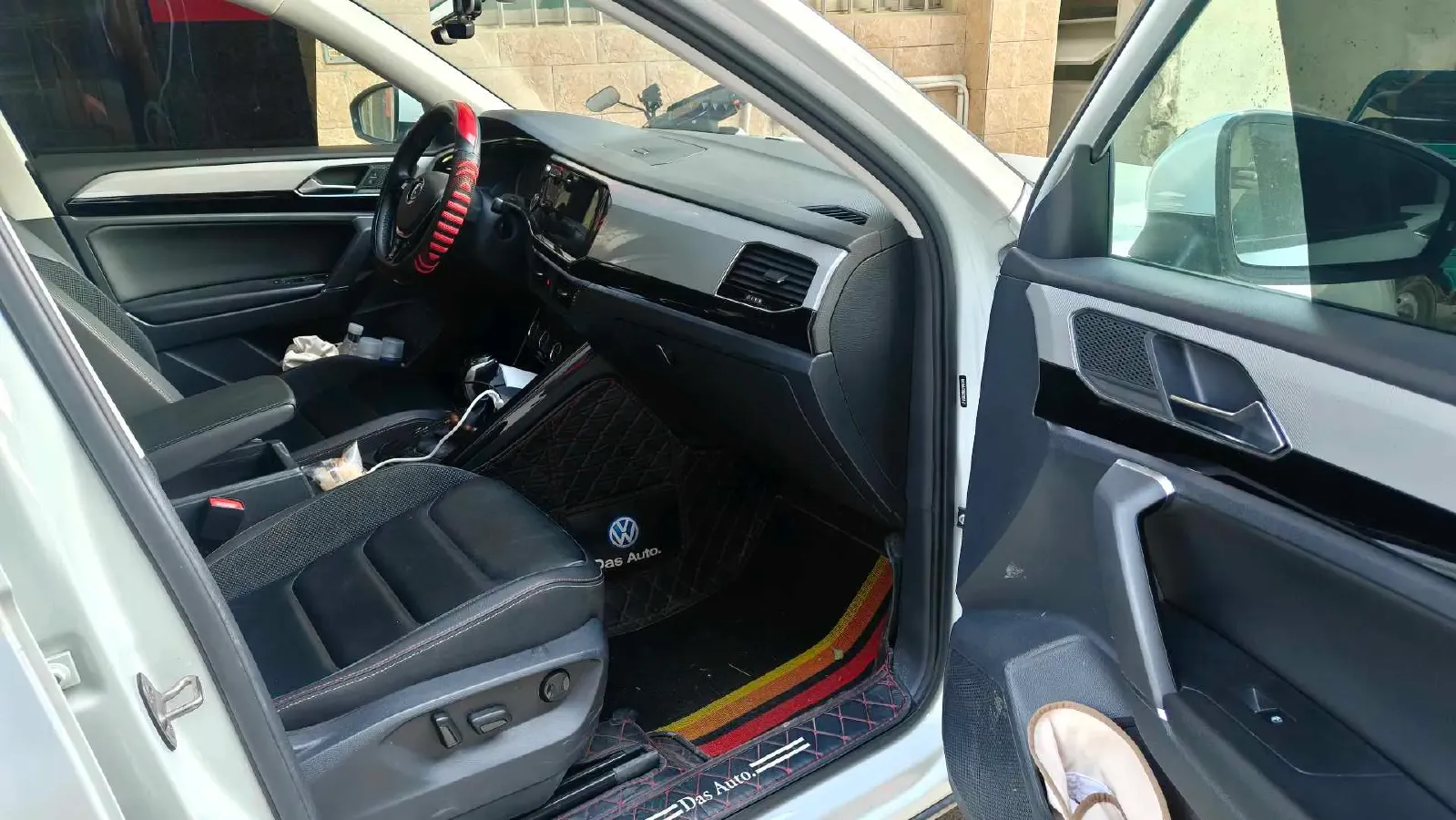 2019 Jeep Cherokee 2.0T 234HP L4 9AT,autocango,china used car exporter,china ev exporter,chinese used car exporter,chinese used ev exporter