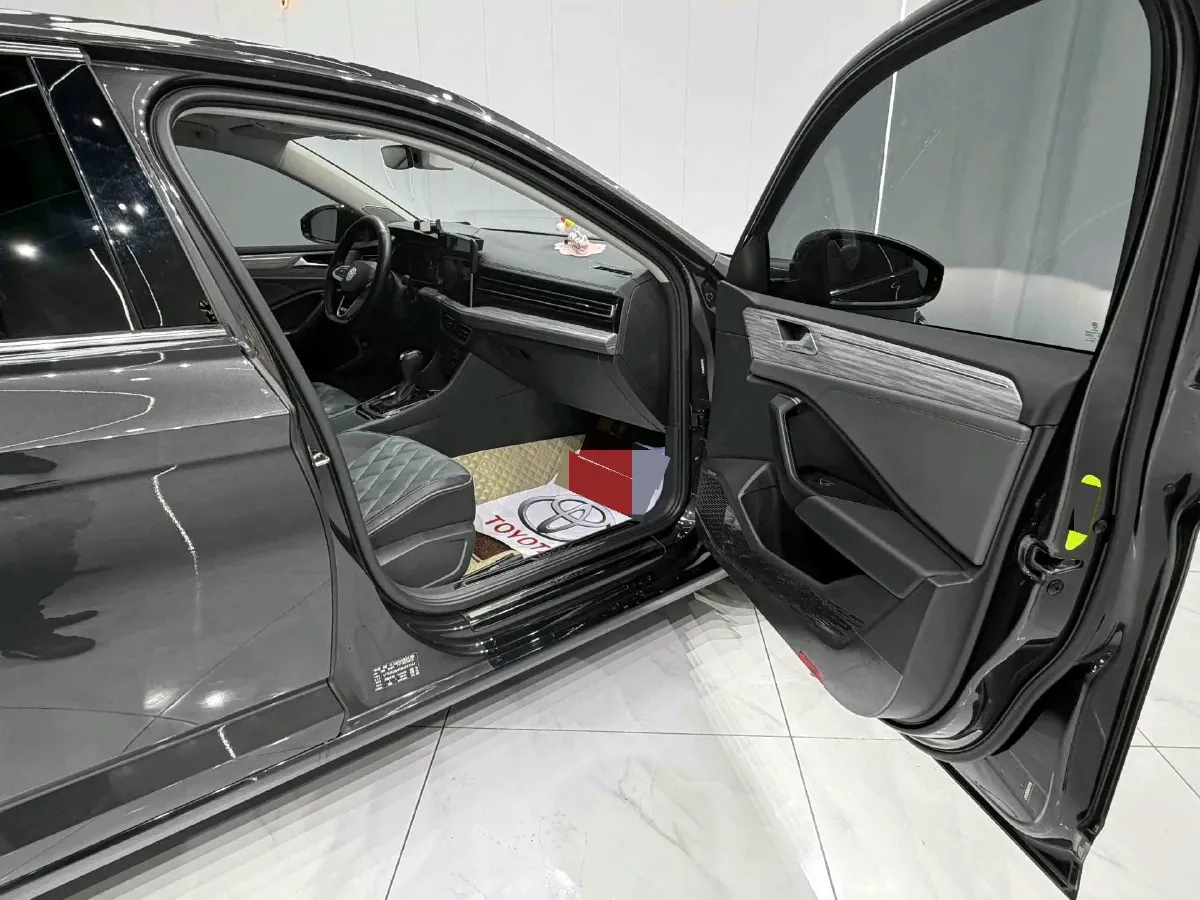 2023 Volkswagen Sagitar 1.4T 150HP L4 7DCT,autocango,china used car exporter,china ev exporter,chinese used car exporter,chinese used ev exporter