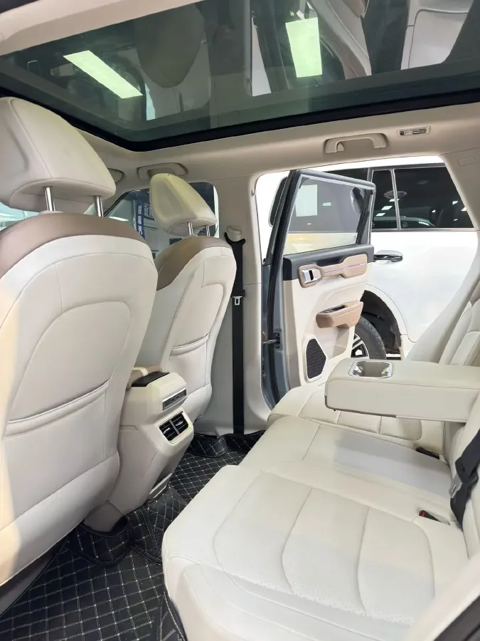 2020 Geely ICON 1.5T 177HP L3 7DCT,autocango,china used car exporter,china ev exporter,chinese used car exporter,chinese used ev exporter