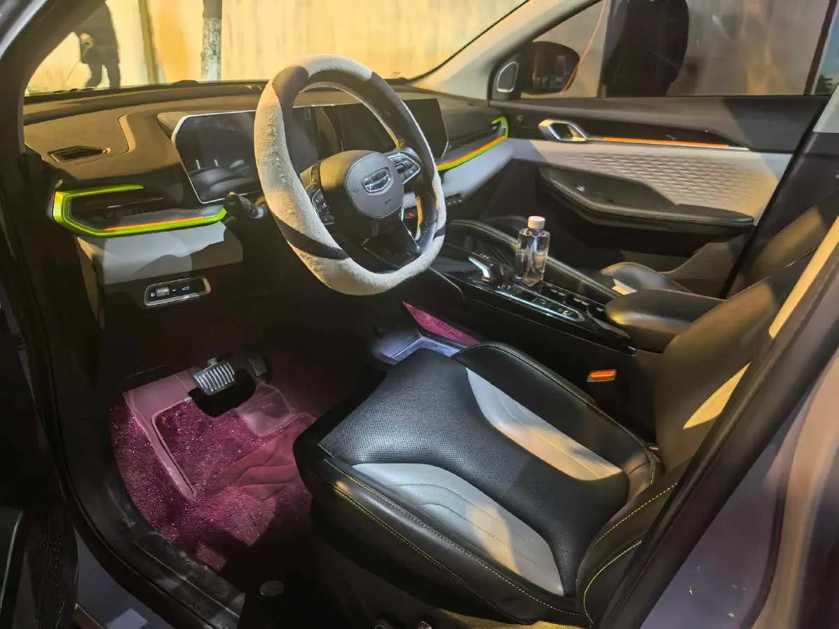 2022 Geely Coolray 1.5T 181HP L4 7DCT,autocango,china used car exporter,china ev exporter,chinese used car exporter,chinese used ev exporter