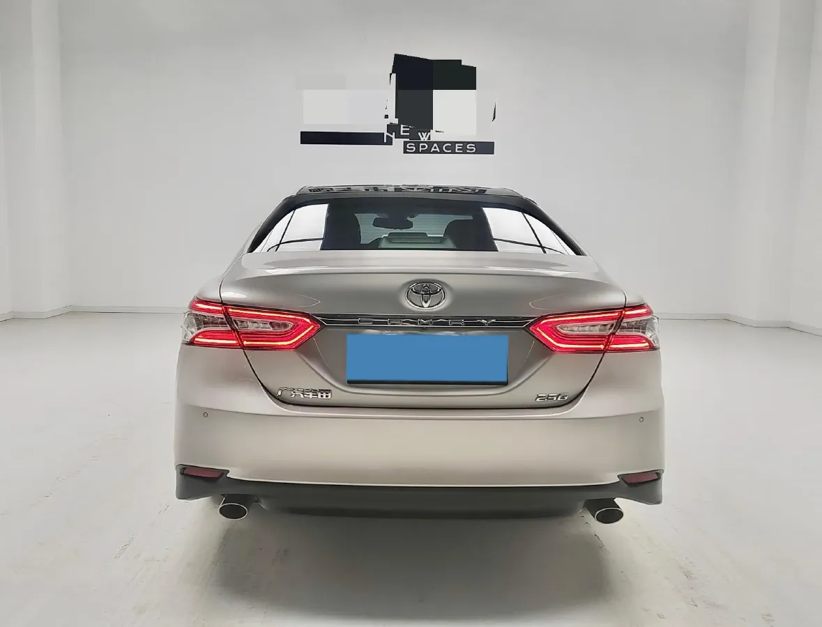 2019 Toyota Camry 2.5L 209HP L4 8AT,autocango,china used car exporter,china ev exporter,chinese used car exporter,chinese used ev exporter