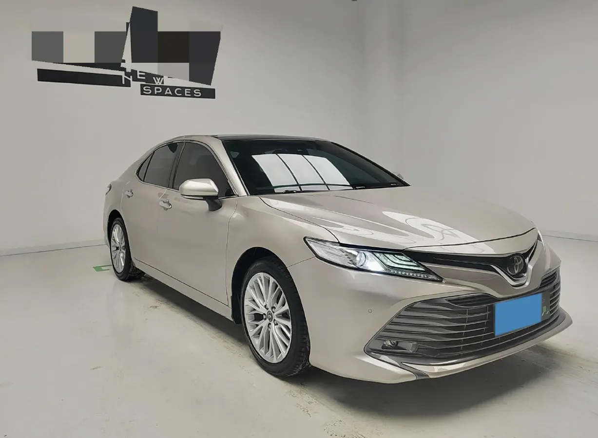 2019 Toyota Camry 2.5L 209HP L4 8AT,autocango,china used car exporter,china ev exporter,chinese used car exporter,chinese used ev exporter