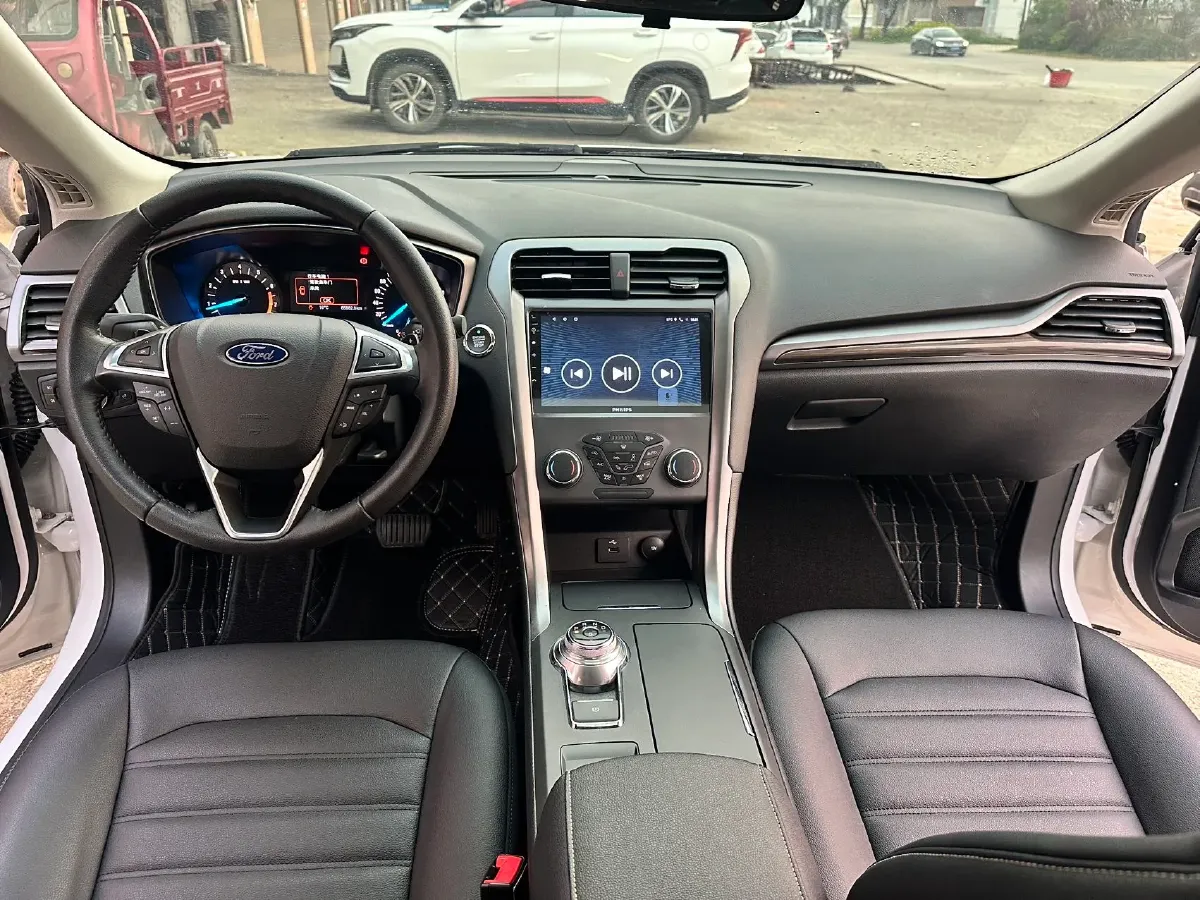 2018 Ford Mondeo 2.0T 204HP L4 6AT,autocango,china used car exporter,china ev exporter,chinese used car exporter,chinese used ev exporter