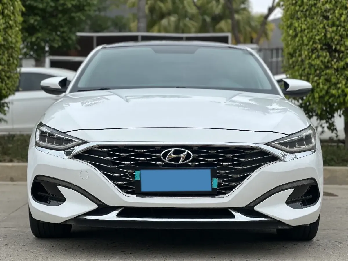 2019 Hyundai La Festa 1.6T 204HP L4 7DCT,autocango,china used car exporter,china ev exporter,chinese used car exporter,chinese used ev exporter