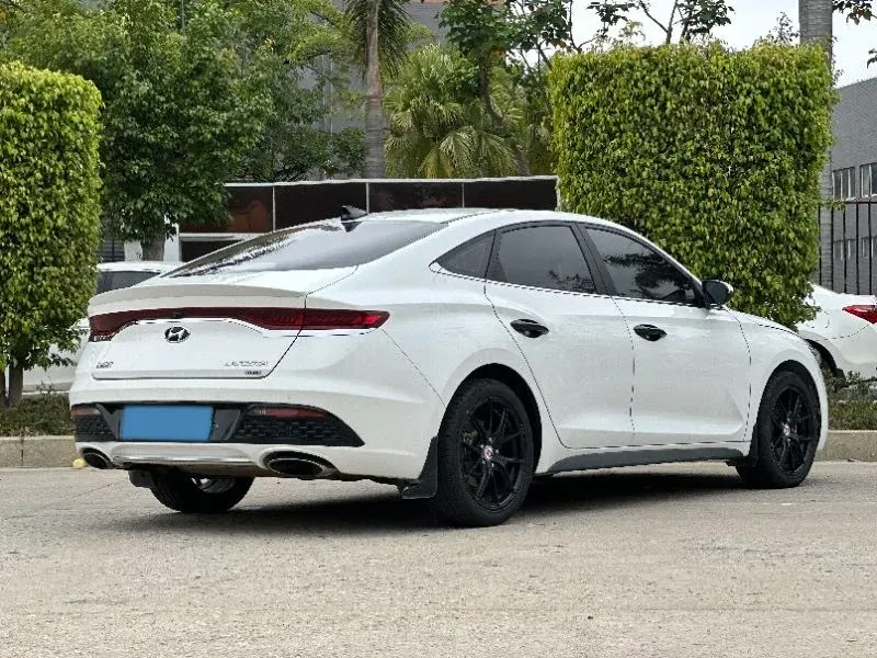 2019 Hyundai La Festa 1.6T 204HP L4 7DCT,autocango,china used car exporter,china ev exporter,chinese used car exporter,chinese used ev exporter