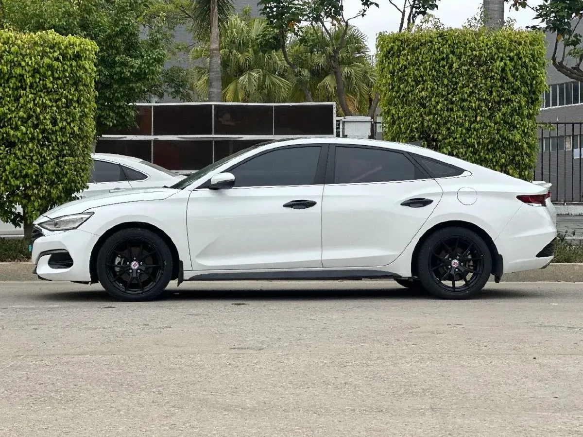 2019 Hyundai La Festa 1.6T 204HP L4 7DCT,autocango,china used car exporter,china ev exporter,chinese used car exporter,chinese used ev exporter