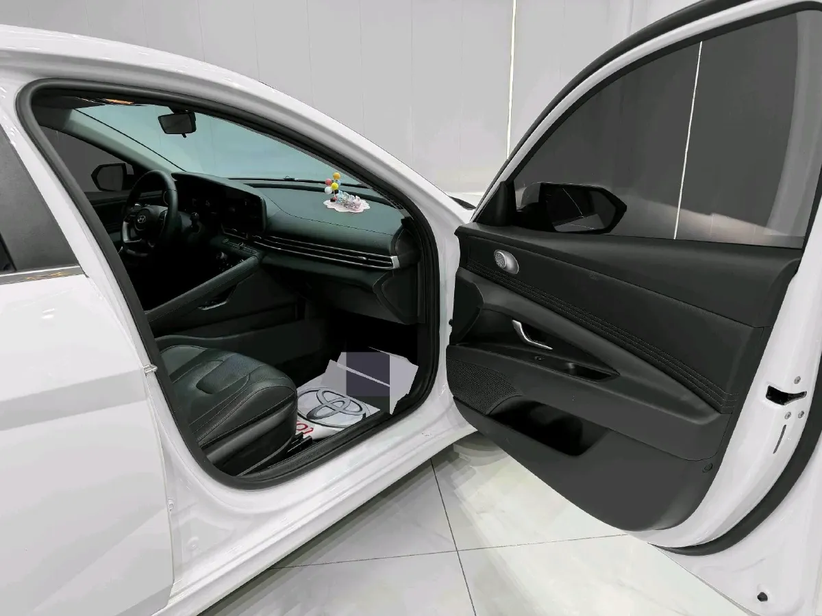 2023 Hyundai Elantra 1.5L 115HP L4 CVT,autocango,china used car exporter,china ev exporter,chinese used car exporter,chinese used ev exporter