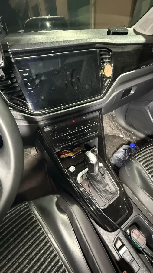 2022 Volkswagen T-Roc 1.4T 150HP L4 7DCT,autocango,china used car exporter,china ev exporter,chinese used car exporter,chinese used ev exporter