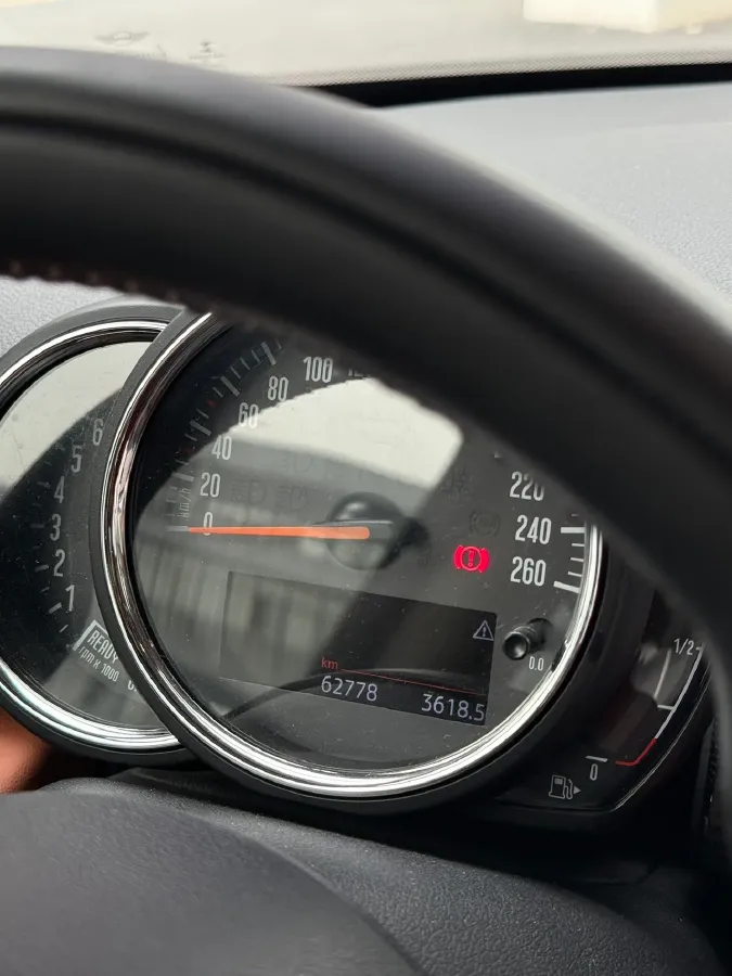 2019 MINI MINI 2.0T 192HP L4 7DCT,autocango,china used car exporter,china ev exporter,chinese used car exporter,chinese used ev exporter