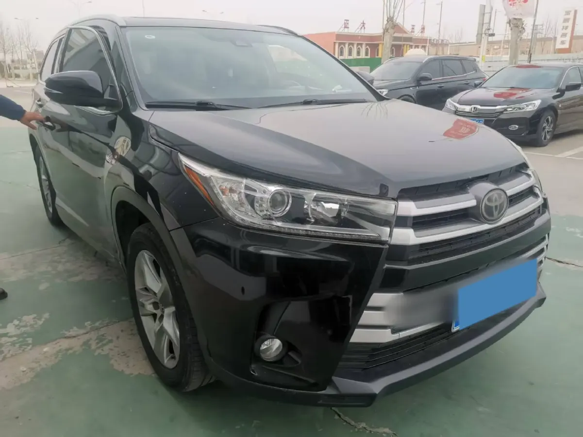 2021 Toyota Highlander 2.0T 220HP L4 6AT,autocango,china used car exporter,china ev exporter,chinese used car exporter,chinese used ev exporter