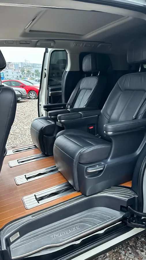 2021 GAC Trumpchi M8 2.0T 252HP L4 8AT,autocango,china used car exporter,china ev exporter,chinese used car exporter,chinese used ev exporter