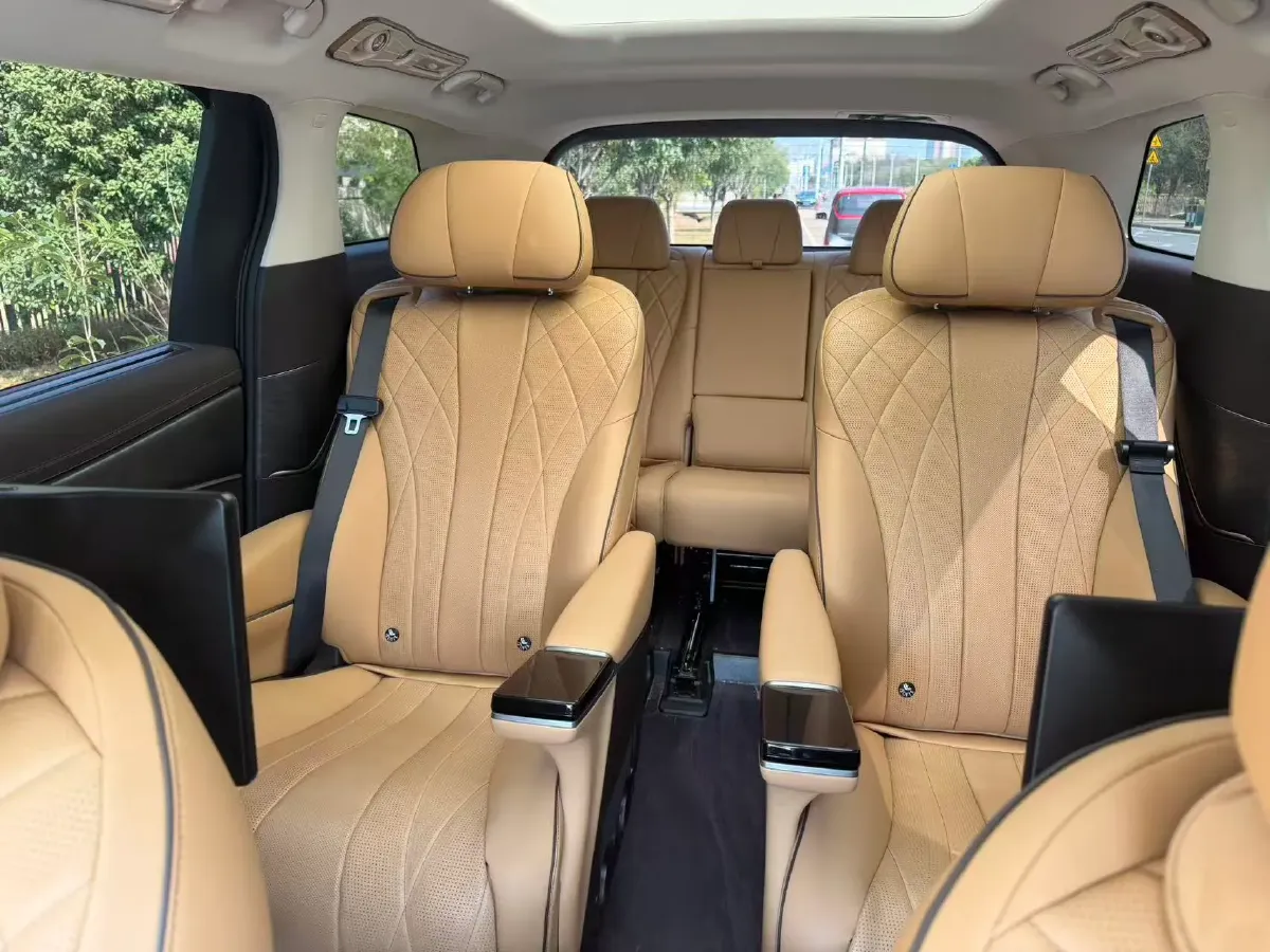 2024 Denza D9 1.5T 139HP L4 E-CVT PHEV 20.39KWH,autocango,china used car exporter,china ev exporter,chinese used car exporter,chinese used ev exporter