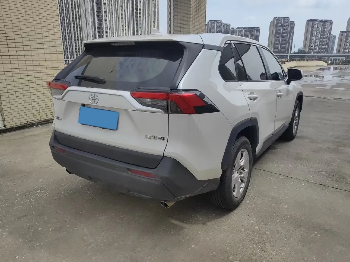 2022 Toyota RAV4 2.0L 171HP L4 CVT,autocango,china used car exporter,china ev exporter,chinese used car exporter,chinese used ev exporter