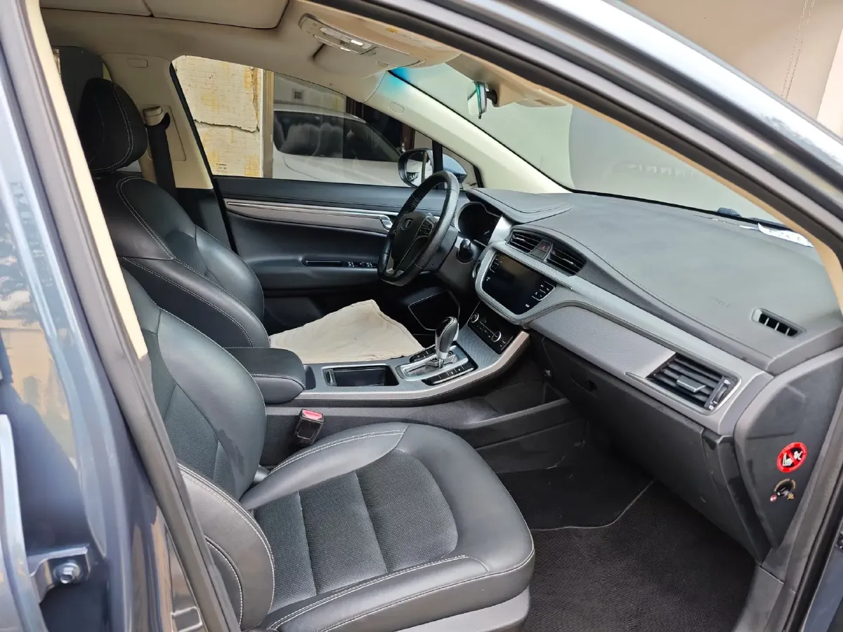 2018 Geely Emgrand GS 1.4T 133HP L4 6DCT,autocango,china used car exporter,china ev exporter,chinese used car exporter,chinese used ev exporter