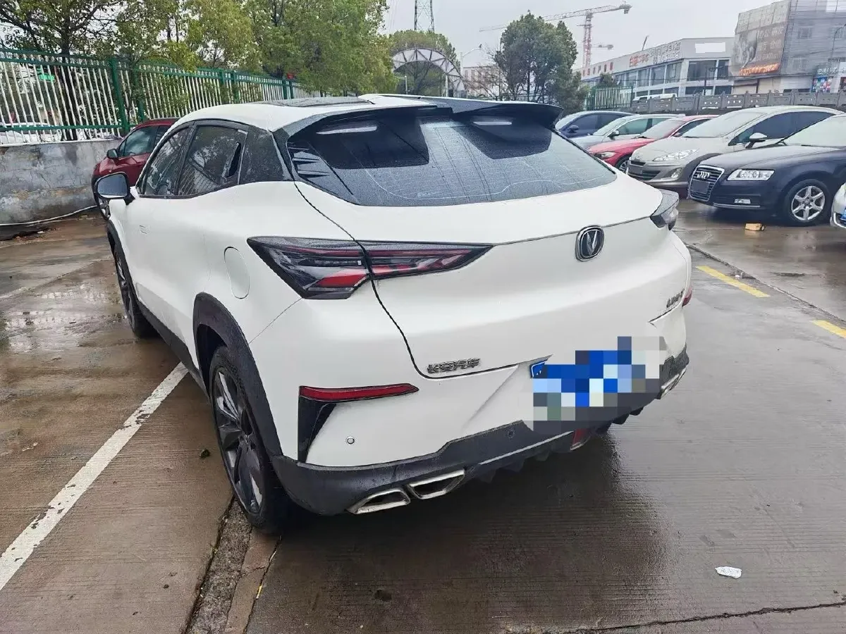 2021 ChangAn UNI-T 1.5T 180HP L4 7DCT,autocango,china used car exporter,china ev exporter,chinese used car exporter,chinese used ev exporter