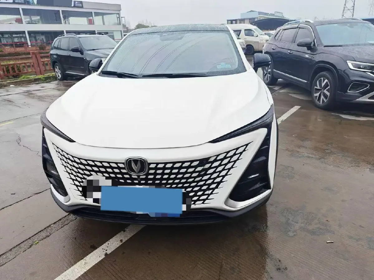 2021 ChangAn UNI-T 1.5T 180HP L4 7DCT,autocango,china used car exporter,china ev exporter,chinese used car exporter,chinese used ev exporter