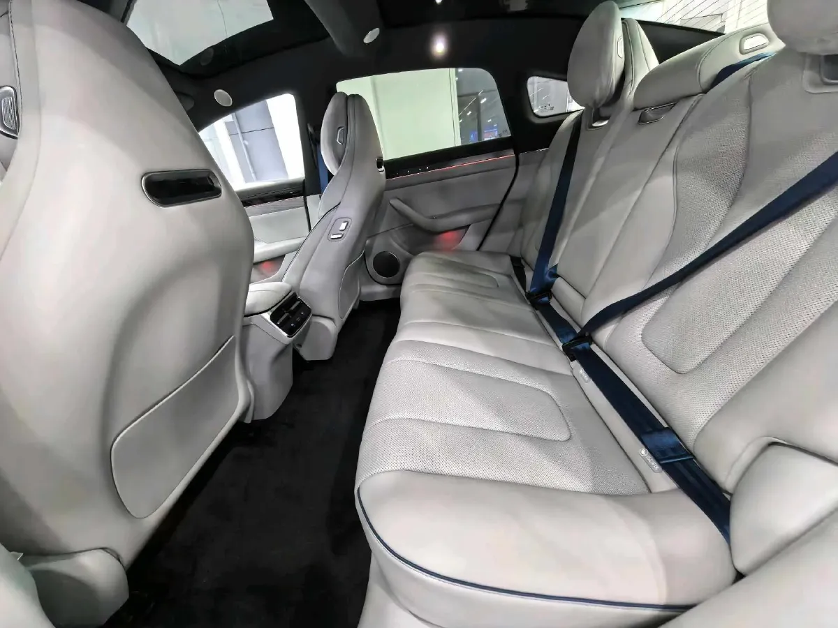 2026 Luxeed S7 BEV,autocango,china used car exporter,china ev exporter,chinese used car exporter,chinese used ev exporter