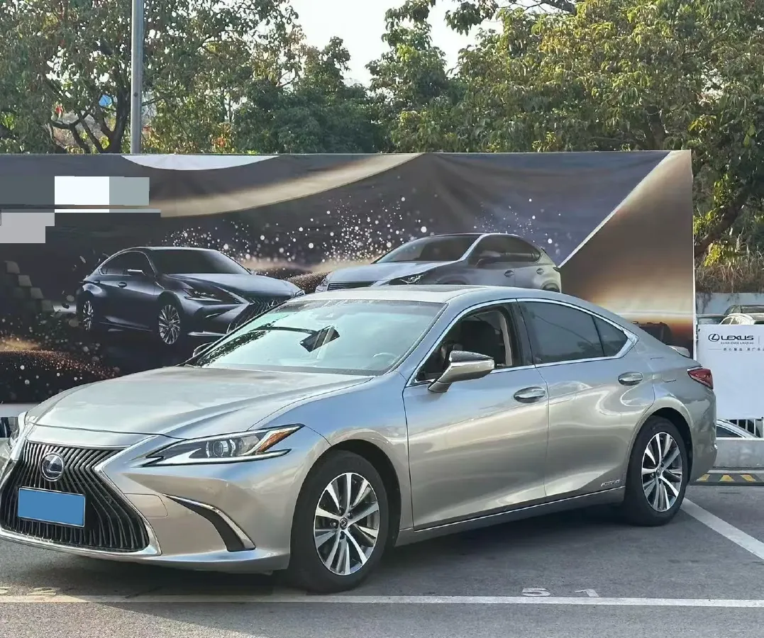 2020 Lexus ES 2.5L 178HP L4 E-CVT Hybrid,autocango,china used car exporter,china ev exporter,chinese used car exporter,chinese used ev exporter