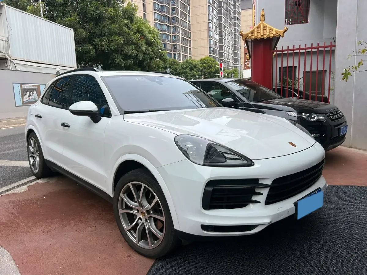 2023 Porsche Cayenne 3.0T 340HP V6 8AT,autocango,china used car exporter,china ev exporter,chinese used car exporter,chinese used ev exporter