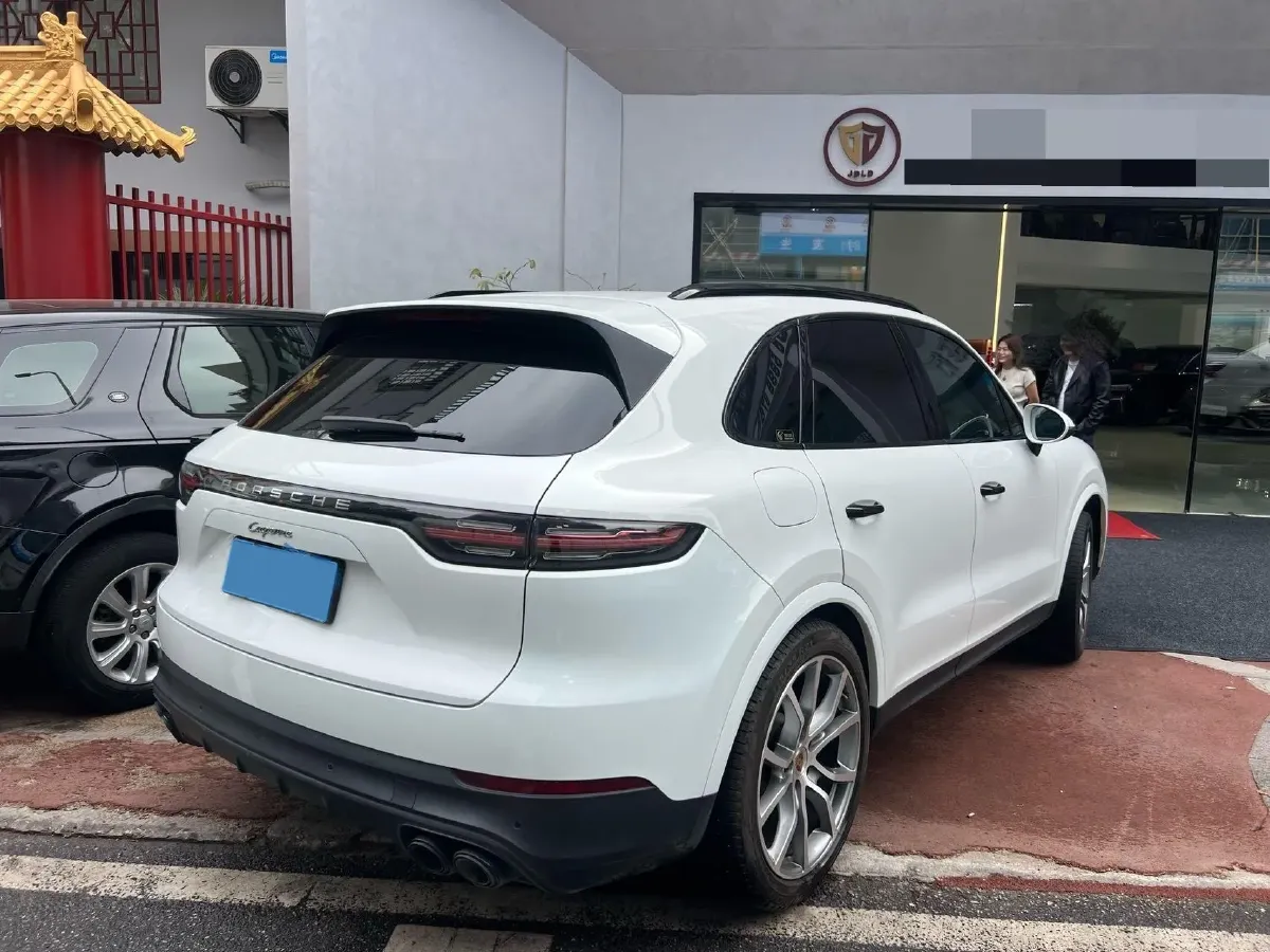 2023 Porsche Cayenne 3.0T 340HP V6 8AT,autocango,china used car exporter,china ev exporter,chinese used car exporter,chinese used ev exporter