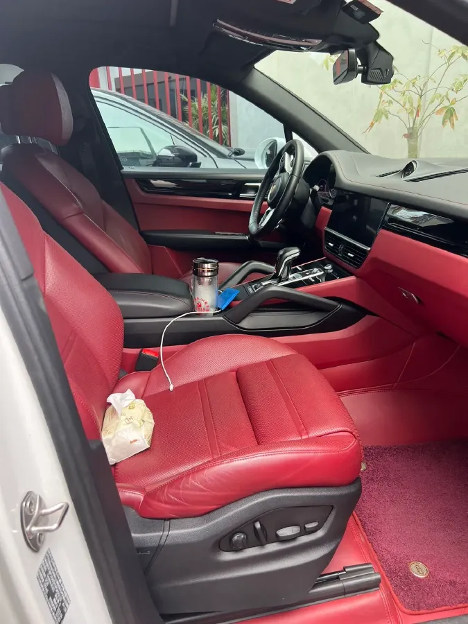 2023 Porsche Cayenne 3.0T 340HP V6 8AT,autocango,china used car exporter,china ev exporter,chinese used car exporter,chinese used ev exporter