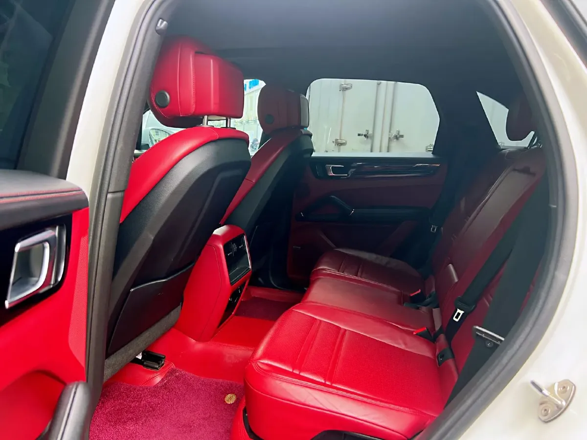 2023 Porsche Cayenne 3.0T 340HP V6 8AT,autocango,china used car exporter,china ev exporter,chinese used car exporter,chinese used ev exporter