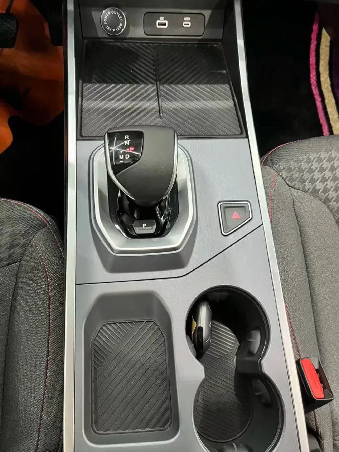 2025 Jetour DASHING 1.5T 156HP L4 6DCT,autocango,china used car exporter,china ev exporter,chinese used car exporter,chinese used ev exporter