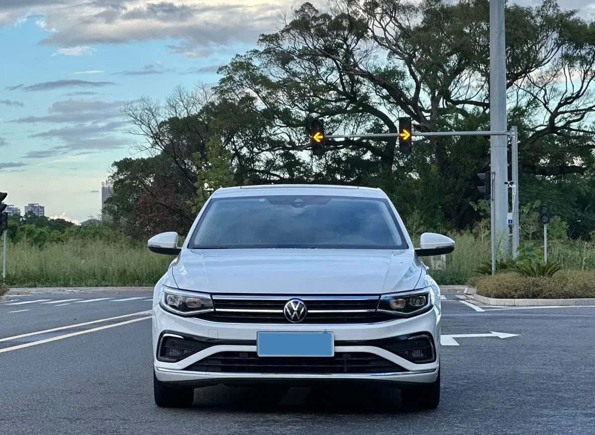2023 Volkswagen Bora 1.2T 116HP L4 7DCT,autocango,china used car exporter,china ev exporter,chinese used car exporter,chinese used ev exporter