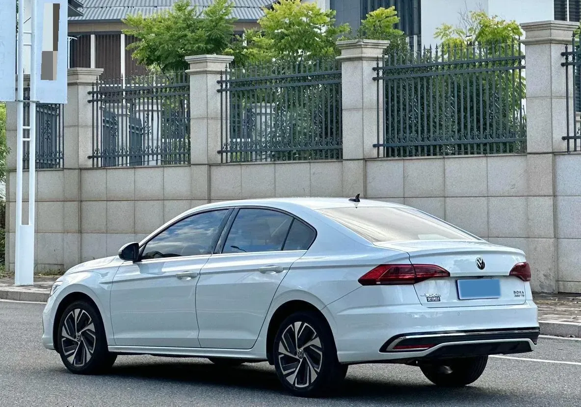 2023 Volkswagen Bora 1.2T 116HP L4 7DCT,autocango,china used car exporter,china ev exporter,chinese used car exporter,chinese used ev exporter