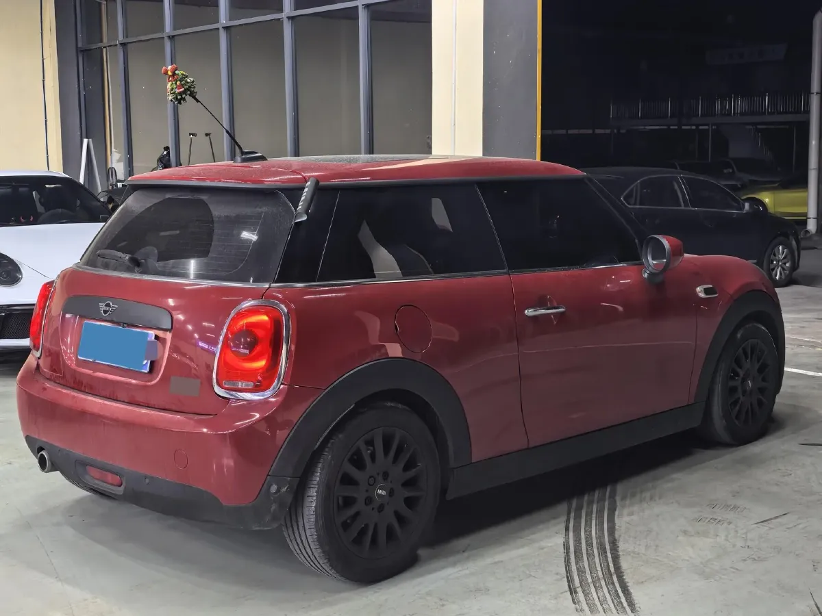 2020 MINI MINI 1.5T 102HP L3 7DCT,autocango,china used car exporter,china ev exporter,chinese used car exporter,chinese used ev exporter