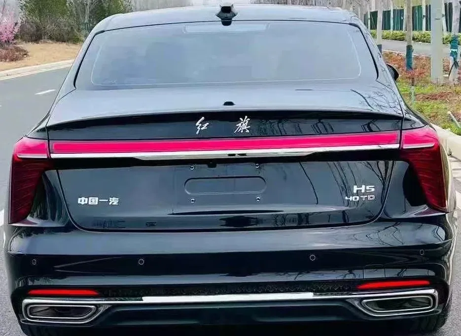 2025 HongQi H5 2.0T 224HP L4 8AT,autocango,china used car exporter,china ev exporter,chinese used car exporter,chinese used ev exporter