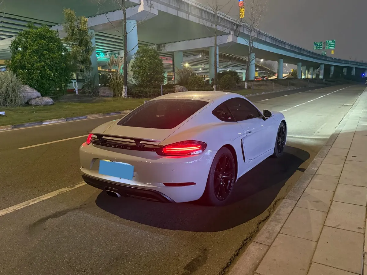 2018 Porsche 718 2.0T 250HP H4 7DCT,autocango,china used car exporter,china ev exporter,chinese used car exporter,chinese used ev exporter