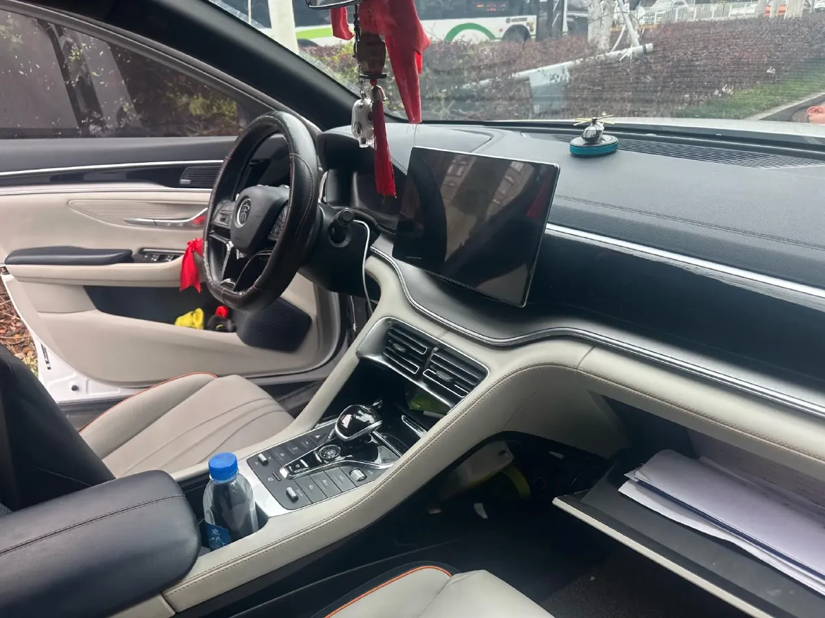 2021 Geely JiaJi 1.5T 177HP L3 7DCT PHEV 11.3KWH,autocango,china used car exporter,china ev exporter,chinese used car exporter,chinese used ev exporter