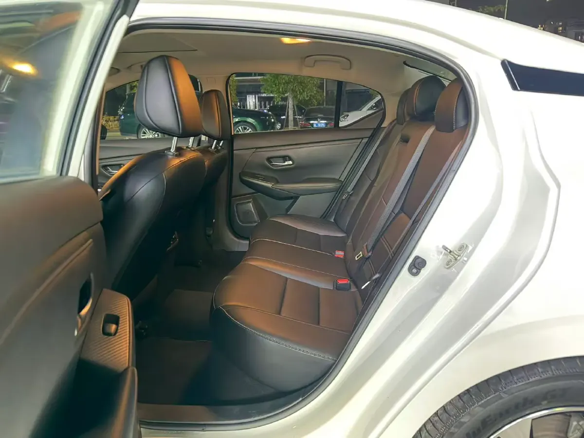 2021 Nissan Sylphy 1.6L 135HP L4 CVT,autocango,china used car exporter,china ev exporter,chinese used car exporter,chinese used ev exporter