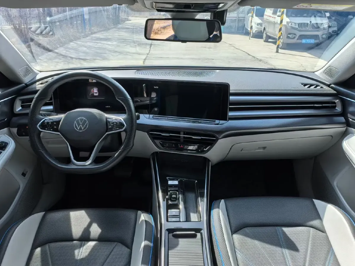 2023 Volkswagen Lamando 1.4T 150HP L4 7DCT,autocango,china used car exporter,china ev exporter,chinese used car exporter,chinese used ev exporter